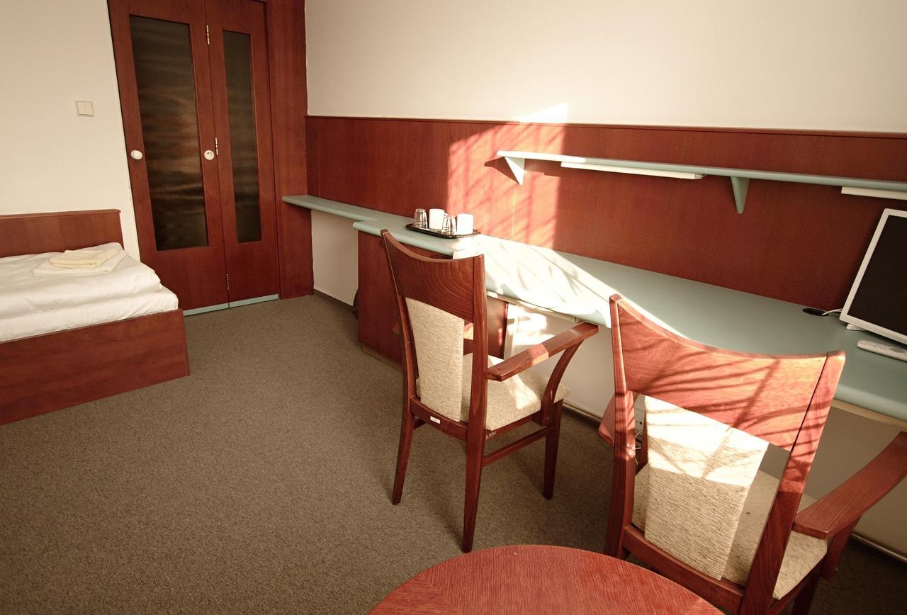 Kolej Akademie Hotel Brünn  Kültér fotó