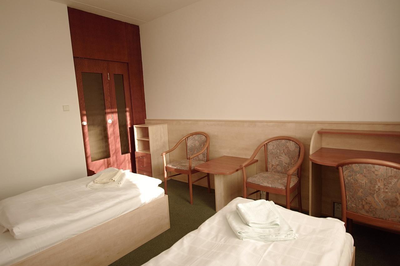 Kolej Akademie Hotel Brünn  Kültér fotó