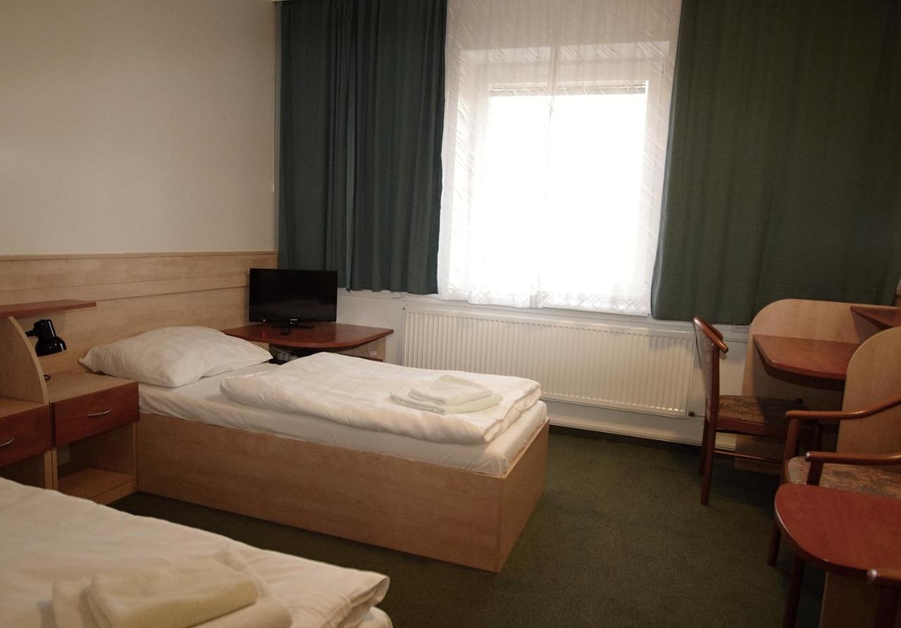 Kolej Akademie Hotel Brünn  Kültér fotó